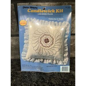 Creative Moments “Pinwheel” Candlewick Kit #8264 Lace Edged Pillow NOS 13” Sq